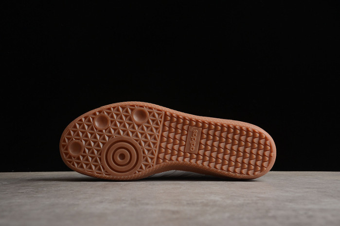 ad low-top sneaker 2303132