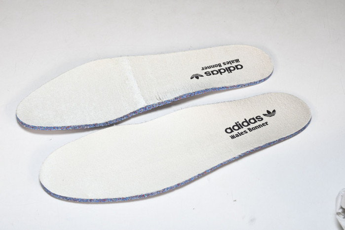 ad low-top sneaker 240506001