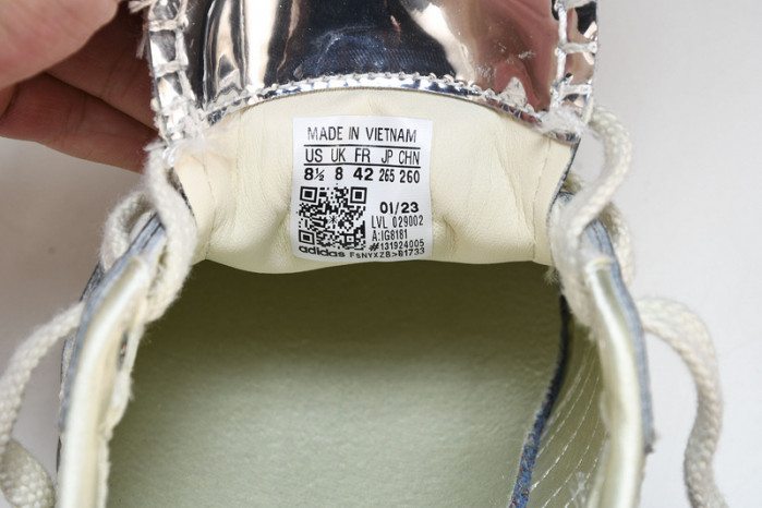 ad low-top sneaker 240506001