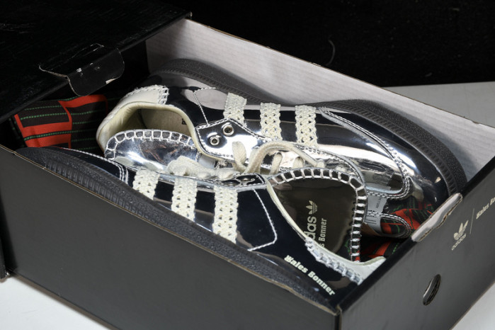 ad low-top sneaker 240506001