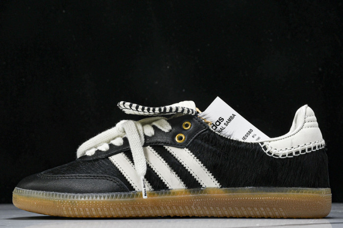 ad low-top sneaker gazelle indoor ie0580