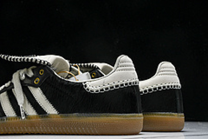 ad low-top sneaker gazelle indoor ie0580